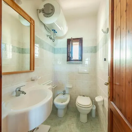 Beautiful In With Kitchen Appartement